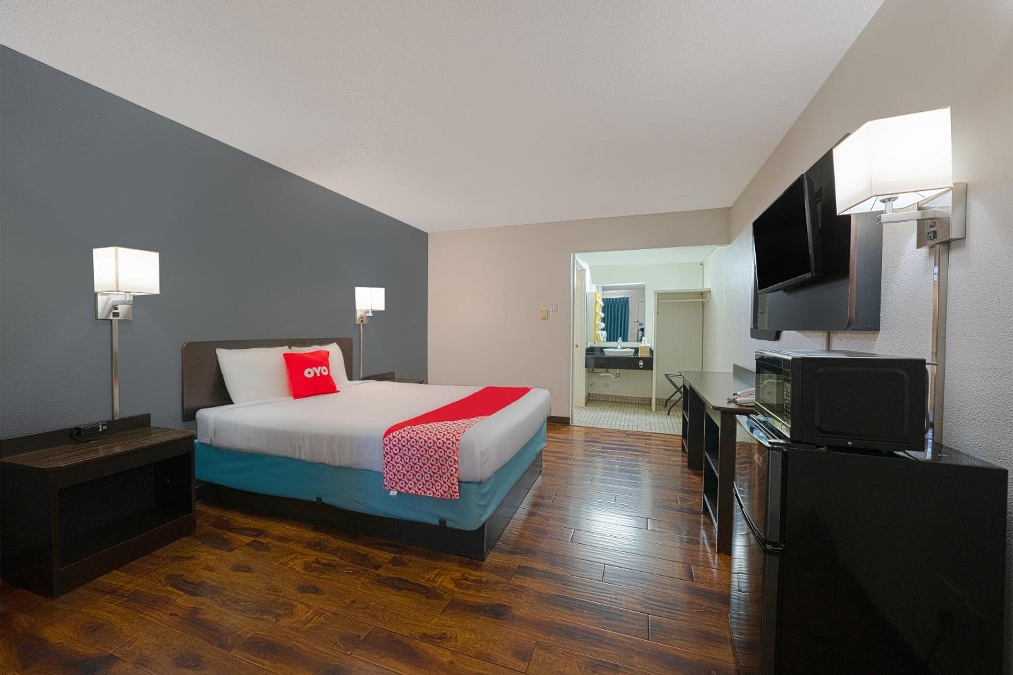 Oyo Hotel St Helens Or Saint Helens Esterno foto