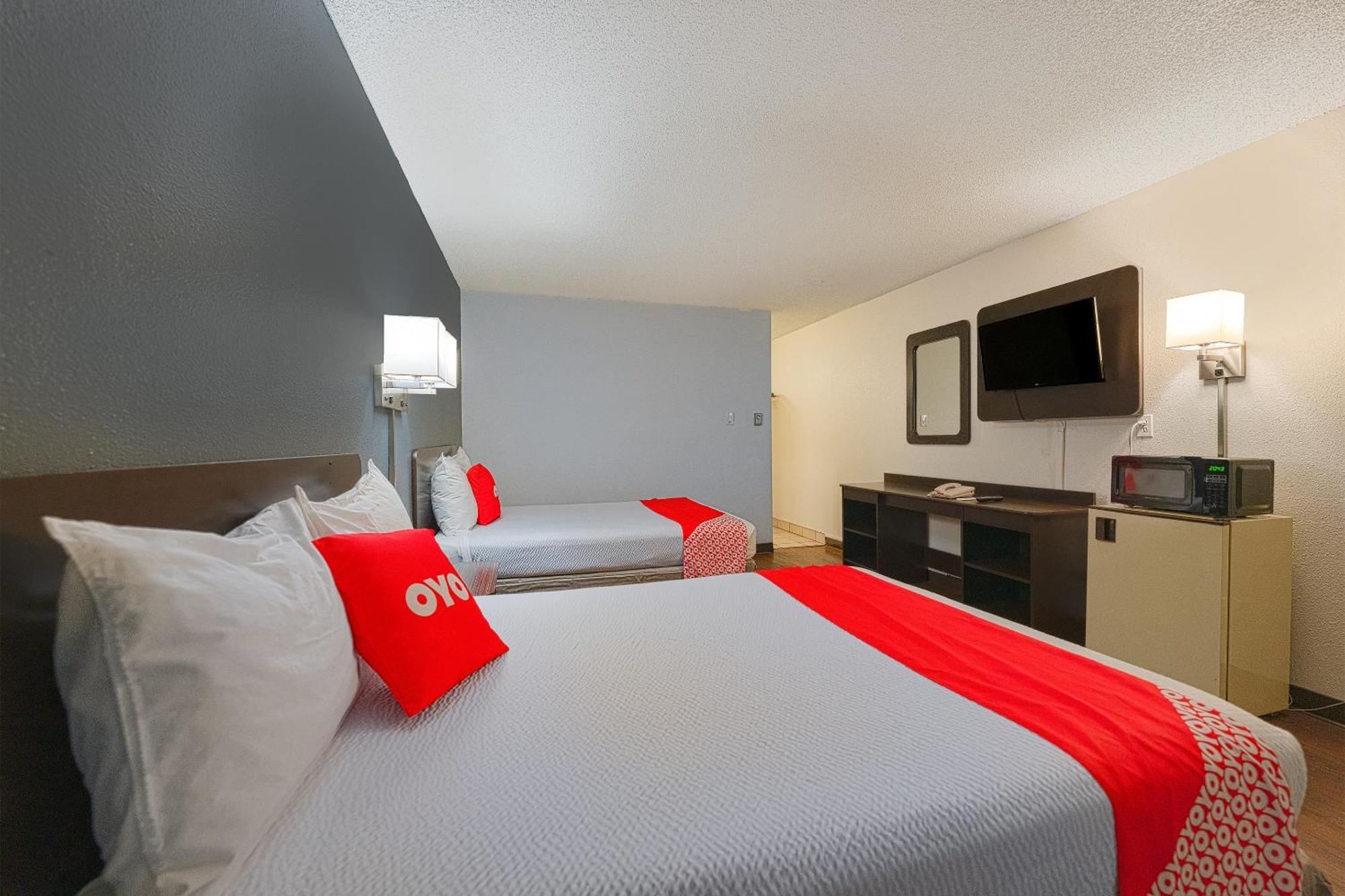 Oyo Hotel St Helens Or Saint Helens Esterno foto