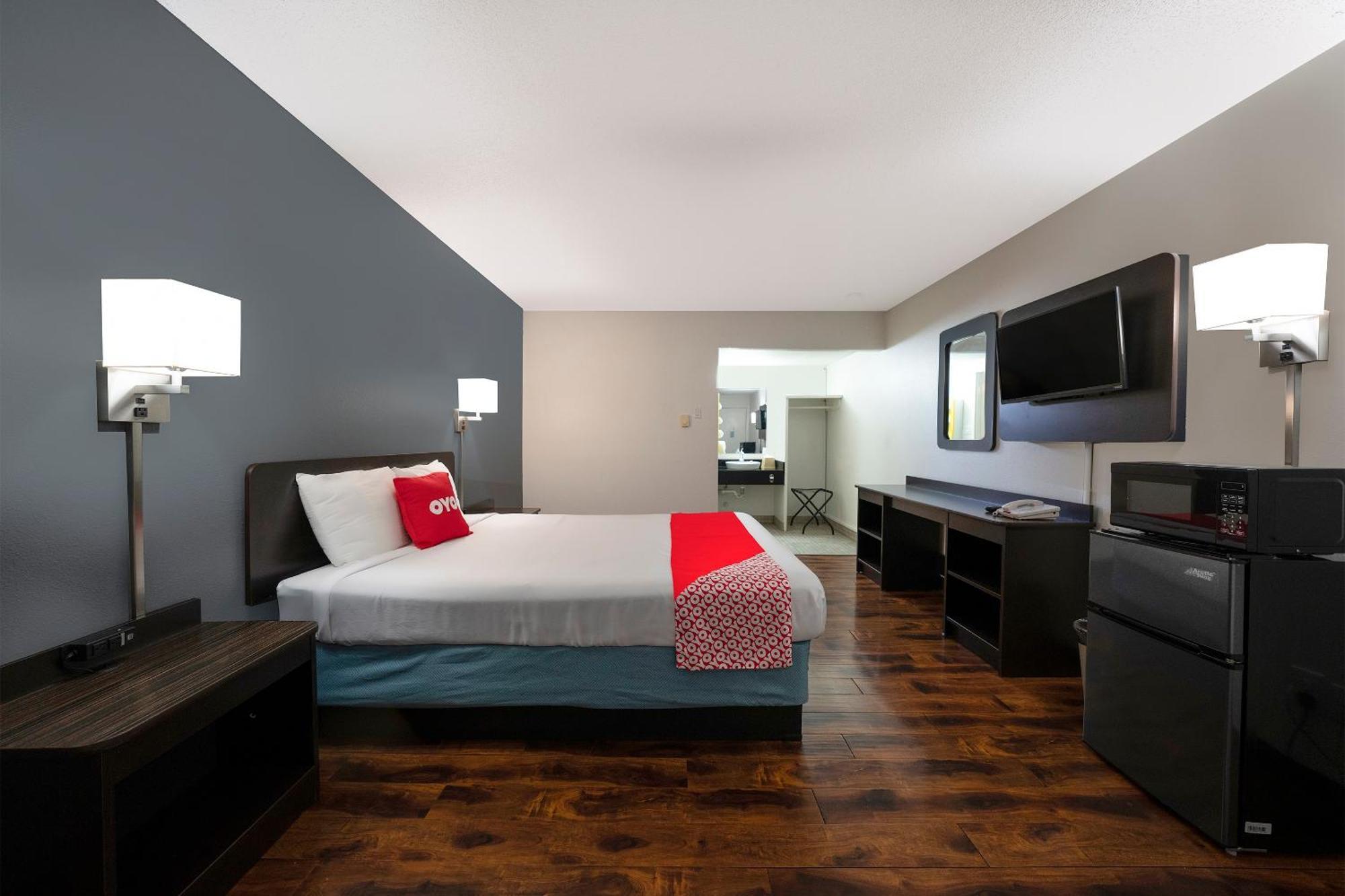 Oyo Hotel St Helens Or Saint Helens Esterno foto